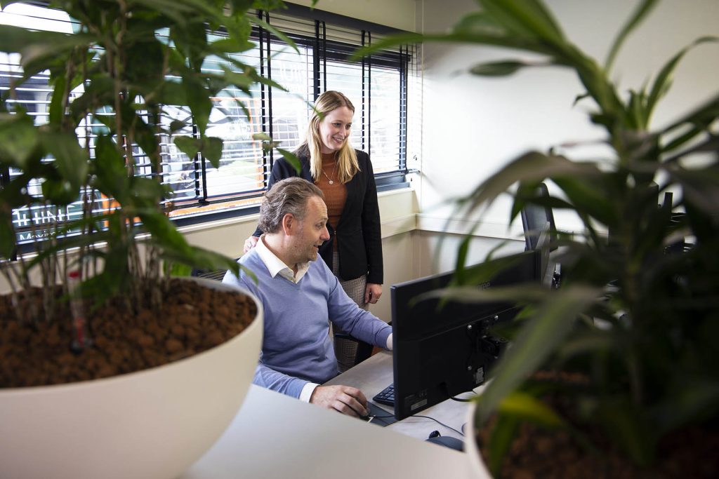 Financial controllers aan het werk bij afdeling Finance.